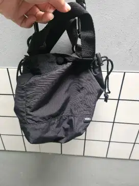 vans cross body