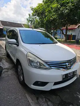 Jual Nissan Facelift 1,5 XV thn 2015 PLAT NOMOR CANTIK