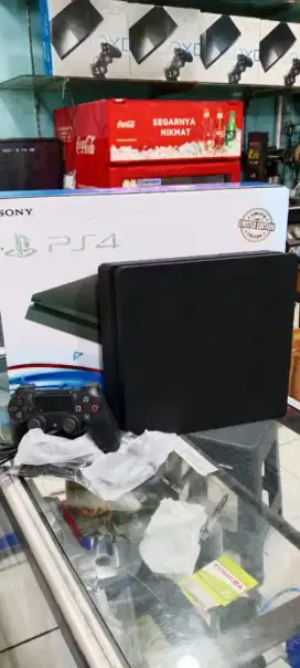 Ps4 slim Hardis 500 GB full game