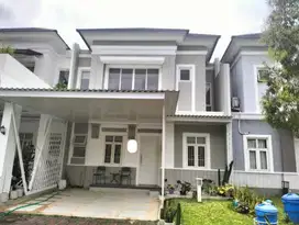 Dijual  Rumah 2 lantai  Cluster Savia, Bsd