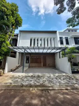 HOT SALE!!!Rumah siap Huni Depan Taman Di Discovery Bintaro Jaya