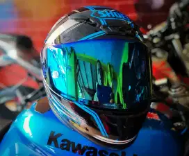 Helm Shoei NXR Australia (Z7 Europe)