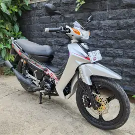 YAMAHA F1ZR Poswan Restorasi Rapi