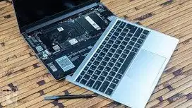 Servis Laptop Panggilan ke Rumah. service Laptop Macbook