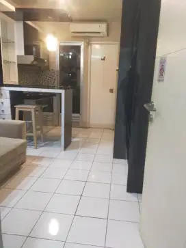 Disewakan apartemen kalibata city Tower Borneo furnish
