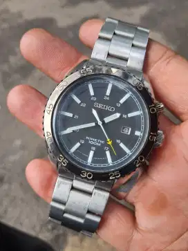 Seiko kinetic 100m