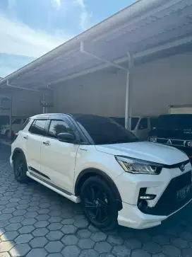 Raize 1.0 T S AT One Tone 2021