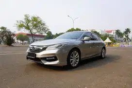 ‼️LOW KM‼️- Honda Accord 2.4 VTIL AT 2016