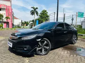 DP MURAH - Honda Civic 1.5 Turbo Bensin-AT 2016