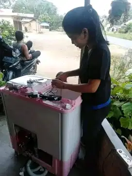 Jasa service ac, kulkas, mesin cuci, dan bongkar pasang ac
