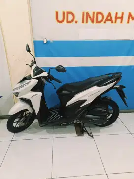 A HONDA VARIO 125 ESP CBS ISS EXCLSV 2022