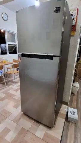 Dijual kulkas samsung 2pintu