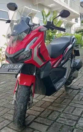 dijual Honda ADV 2020 tangan pertama pajak hidup KM rendah