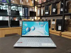 LAPTOP ASUS VIVOBOOK M415D AMD RYZEN 3-3250U/RAM 8GB/SSD 256GB/14 INCH