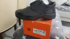 Sepatu Safety Dr Osha kondisi Baru. Size 10