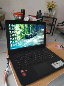 Laptop gaming ringan Asus X454Y AMD A8 VGA Radeon R5