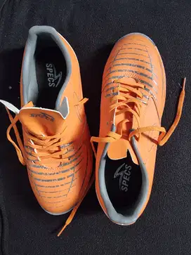Sepatu Futsal Specs Thunderbeast In Ultime Orange Charcoal Gray