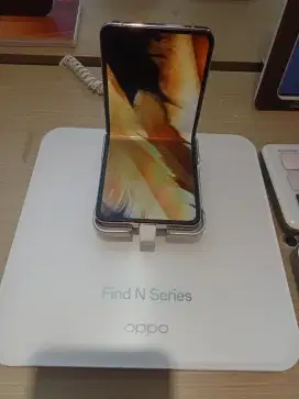 seGAMPANG ITU Dapetin OPPO Find N3 Flip Dengan PROMO CICILAN BUNGA 0%