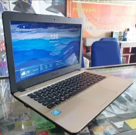 LAPTOP ASUS RAM8 SSD nego