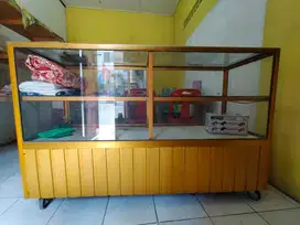 Menjual barang bekas