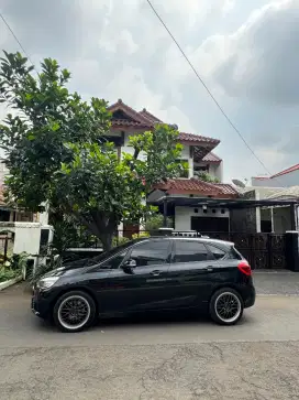 BMW 218i ACTIVE TOURER  DARI BARU