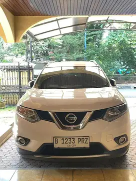 Nisan xtrail 2.5 cvt bensin ( 2015 )