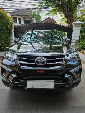 Jual fortuner low km 38k