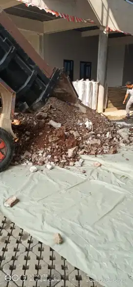 Tanah Campur Merah puing kirim buang sampah proyek puing tanah