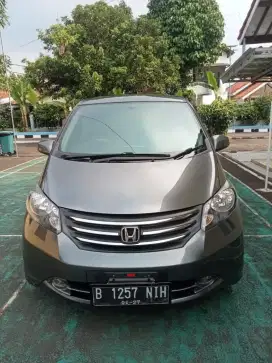 Honda Freed 2012 Bensin