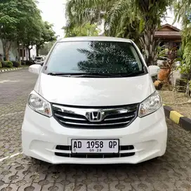 Honda Freed PSD 2012 Tipe E AT Matic CVT Facelift Putih Plat AD