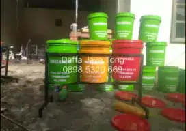 Tempat sampah pilah 3 bahan ember cat