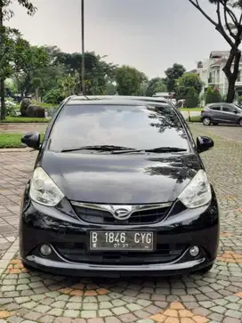 DAIHATSU SIRION 1.3 D AT 2013 HITAM