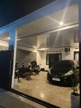 DIJUAL RUMAH 2 LANTAI CANTIK DI AMPANG