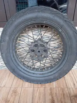 Velg dan Ban Corsa