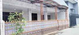 murah mau jual cepat Rumah di perumahan Alam Indah, cipondoh tangerang