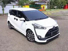 Toyota Sienta 1.5 Q AT Matic 2017 V 2018 Putih Low KM Istimewa