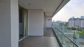 Apartemen Besar Private Lift  Di Kemang, Jakarta Selatan