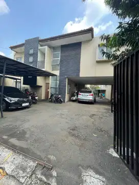 Rumah induk plus kosan cocok untuk investasi di Gandaria Jaksel