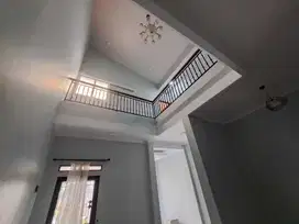 Rumah 2 Lantai Elegan di Griya Flora Beji – Lokasi Premium