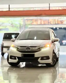 Mobilio E AT 2020 Putih Istimewa