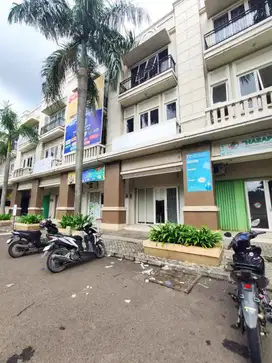 Ruko 3 Lantai Widjaya Grand taruma, Agung Podomoro, Karawang Barat