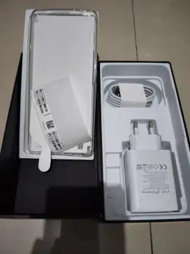 Vivo V30e 8+8/256 gb