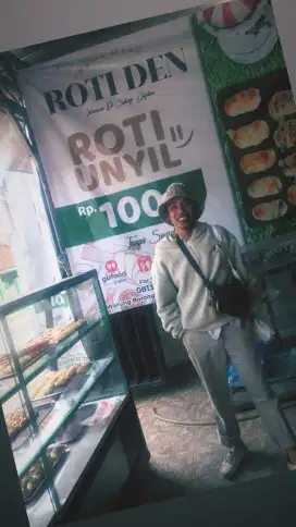 Jaualan roti unyil