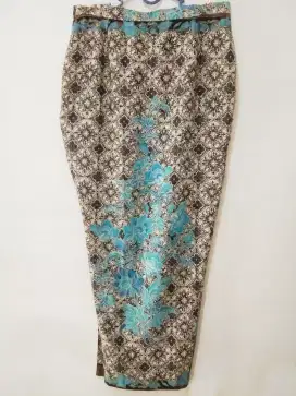 ROK BATIK HIJAU TOSCA