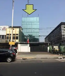 Gedung 4 Lantai di AM Sangaji Petojo, Hanya 15 Menit ke Tol Tomang