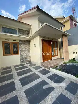 Rumah baru sulfat siap huni one gate lingkungan rapi dkt exit tol