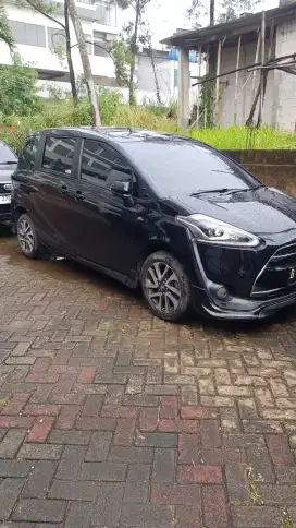 Sienta Q matik An.sdri
