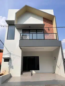 DEKET LRT DAN STASIUN RUMAH MEWAH DI CIMANGGIS FREE BIAYA