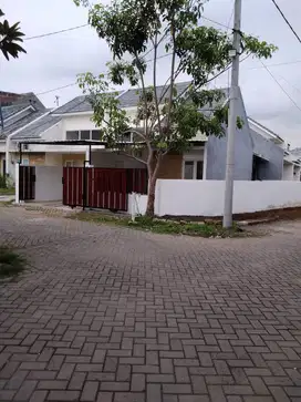 RUMAH POJOK TAMAN PONDOK LEGI 3 WAGE SIDOARJO