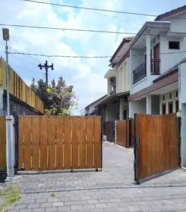 TURUN HARGA RUMAH SIAP HUNI 2 LANTAI MEPET KAMPUS ATK JL PARIS.JK11961
